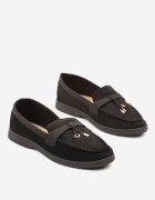 weide Mocasini Negri cu Model Geometric și Ornamente Metalice Ravissea