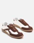 yesmile Adidași Maro și Alb în Stilul Tenisilor Iconici cu Cataramă Decorativă Senaliera