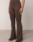yu & me Pantaloni coloană cu talie înaltă Melonell Maro
