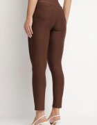 yu & me Pantaloni Maro cu croială ajustată cu elastic în talie și buzunare Rizenna