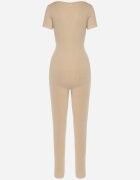 yu & me Salopetă Mulată Bej din Material Elastic cu Decupaj la Decolteu Xerlina