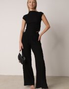 yu & me Set Negru Neted Pantaloni Largi și Bluză Drapată cu Guler Înalt Merithie