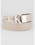 Calvin Klein Jeans Curea lata din piele cu logo metalic - Gri deschis