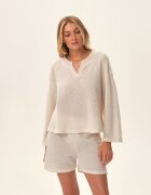 Esotiq Set trening alb crem - bluza cu maneca lunga si pantaloni scurti cu talie inalta - poliester -