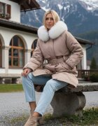Figl Geaca de dama bej - cu guler de blana - curea - material sintetic - lungime sub genunchi