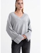 Gina Tricot Pulover din amestec de lana cu decolteu in V si maneci cazute - Gri melange