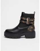 GUESS Ghete de piele ecologica cu garnituri logo - Negru/Maro