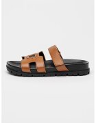 GUESS Papuci din piele ecologica - Maro