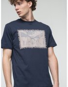 GUESS Tricou cu imprimeu pe piept - Maro taupe deschis/Bleumarin