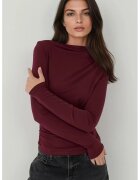 HiCCUP Bluze dama - bluza cu guler barca si detaliu plisat - rosu burgundy - jerseu