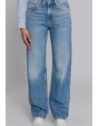 Hugo Blugi drepti 50519899 430 -