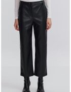 Ipekyol Pantaloni capri din piele ecologica - Negru