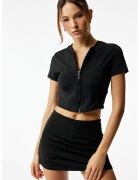 KOTON Tricou crop cu fermoar - Negru