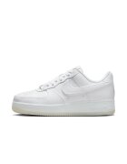 Nike Pantofi sport A Ma Maniere x Wmns Air Force 1 Low 07 - Alb