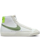Nike Pantofi Sport WMNS Blazer MID 77-FJ4740-100
