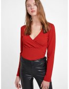 OXXO Bluza crop cu decolteu cache-coeur - Rosu