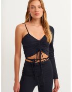 OXXO Bluza uni cu decolteu in V - Negru