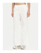 Puma Pantaloni dama - 304577796 - Nylon - Alb - Alb
