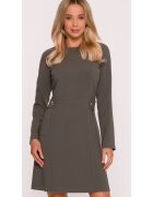 Stylove Rochie mini S419 kaki maneci lungi - decolteu rotund - bretele decorative in talie cu nasturi aurii - material neted cu finisaj moale - cu fermoar la spate - Kaki