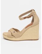 Tommy Hilfiger Sandale cu talpa wedge si broderie logo - Maro camel