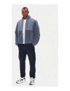 Tommy Jeans Geaca de tranzitie barbati - albastru - 80% poliester reciclat - 20% poliester