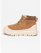UGG Ghete impermeabile din piele intoarsa cu garnituri din material sintetic Neumel - Alb fildes/Caramel