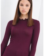 Vero Moda Bluza slim fit cu garnituri de dantela - Violet tyrian