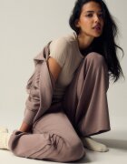 4F Pantaloni de trening cu crac larg cu modal pentru femei - maro M
