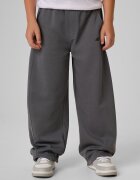 4F Pantaloni de trening cu crac larg pentru băieți - negri 134/140 (8-10 ani)