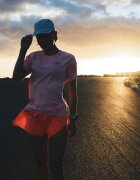 4F Pantaloni scurți de alergare cu uscare rapidă pentru femei - XL