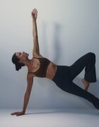 4F Sutien pentru yoga cu susținere redusă pentru femei - maro M
