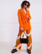 Beatrice B Sacou | Shaped fit