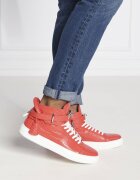 Buscemi De piele teniși
