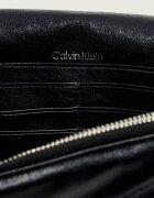 Calvin Klein Geantă pe umăr Emblem
