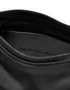 Calvin Klein Jeans Geantă pe umăr