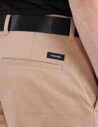 Calvin Klein Pantaloni scurți chino + curea MODERN TWILL | Slim Fit