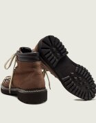 Doucal's De piele insulete