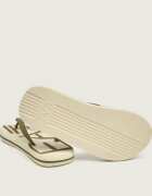 EA7 Flip flops