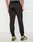 EA7 Trening | Modern fit