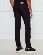Emporio Armani Blugi Essential J06 | Slim Fit