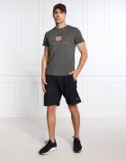 Gant Pantaloni scurți RETRO SHIELD | Relaxed fit