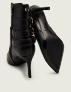 GUESS Botine cu toc subțire RICALY cu adaos de piele