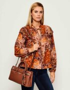 GUESS Cufăr Gregoria