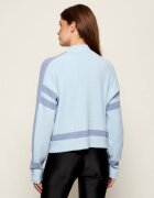GUESS Guler înalt KAMILA | Relaxed fit