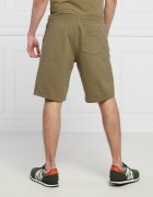 GUESS Pantaloni scurți LIVIO | Slim Fit