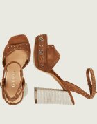 GUESS Sandale cu toc gros VALICE2 | piele întoarsă