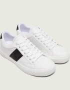 GUESS Sneakers Cribe