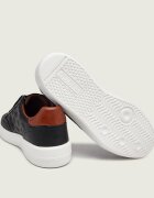 GUESS Sneakers Yujen2
