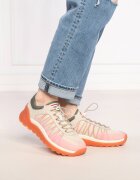 Hunter Sneakers Travel