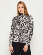 Marc Cain Guler înalt | Slim Fit